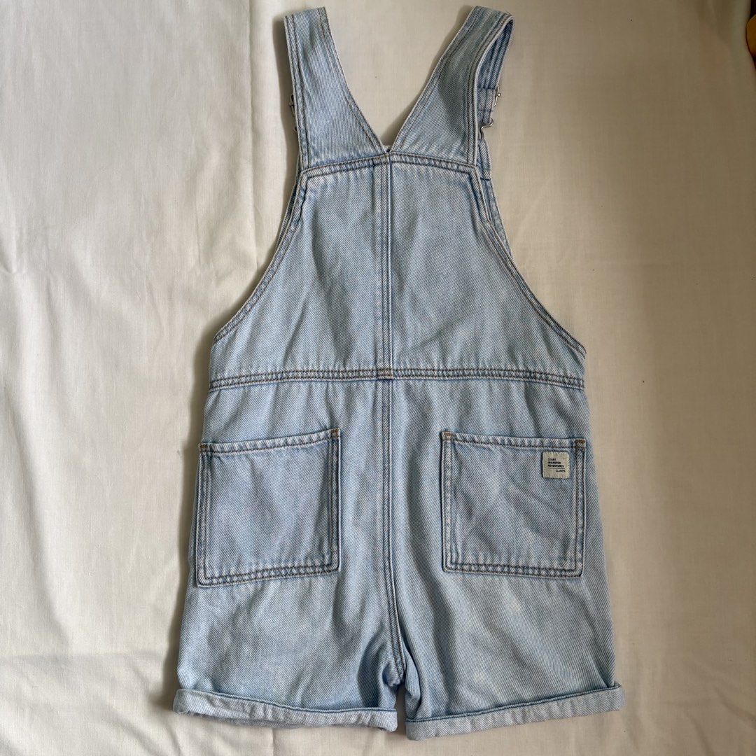 Zara Kids Denim Overalls (Category: Babies & Kids Fashion) located in Nabua. Submitted by fourpreloved_ (Listing ID 1465385674, Image 2). Description: 3-4Y (104 cm) see photos for stains (not noticeable naman and i think washble pa).