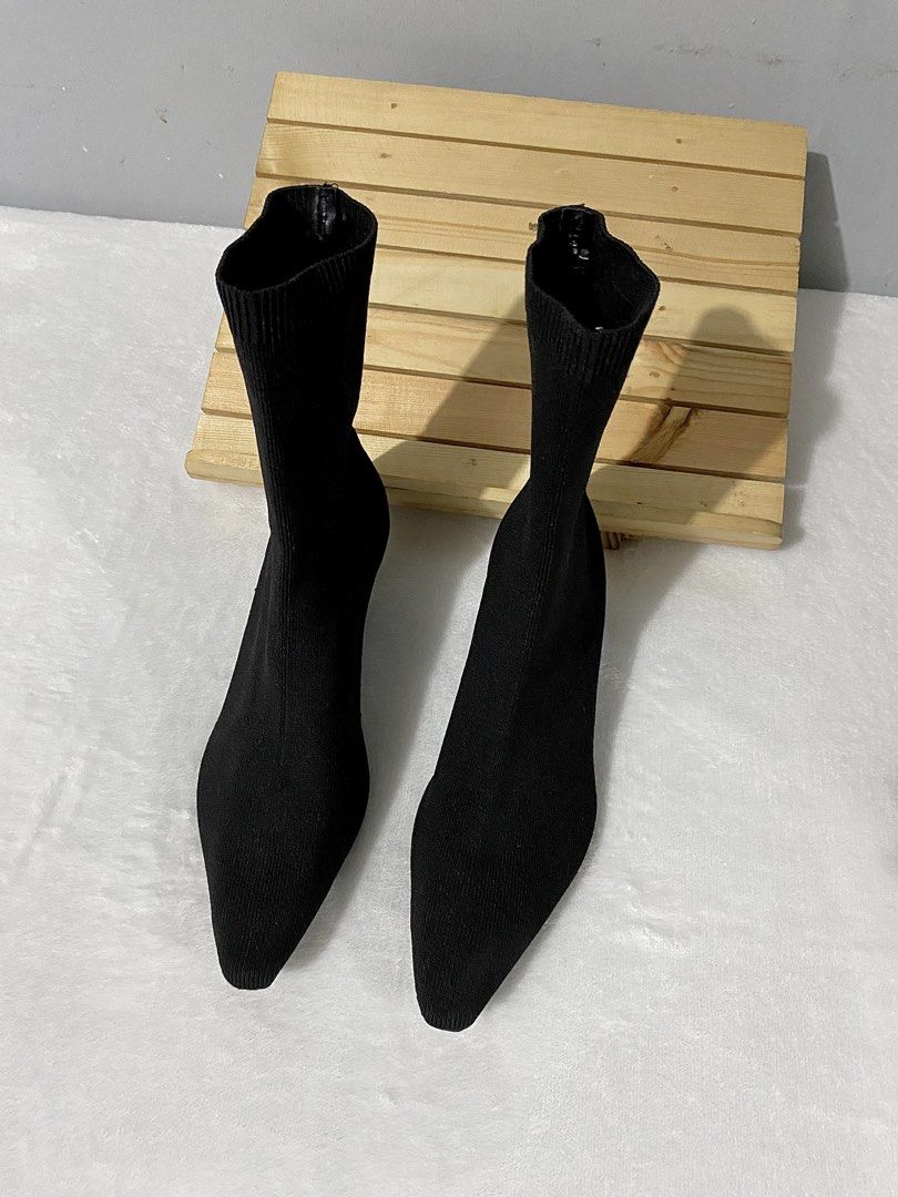 zara pointed sock boots (Category: Boots) located in Bulacan. Submitted by parapapa (Listing ID 1465497861, Image 2). Description: 36-37 / 23.5cm length 9” heels 1”.