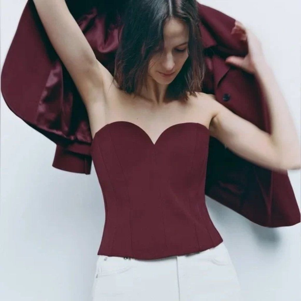 Zara Red Bustier Tube Top (Category: Sleeveless) located in Manila. Submitted by dalmideclutters (Listing ID 1465422379, Image 1). Description: -used once -no issues -fits xs-s.