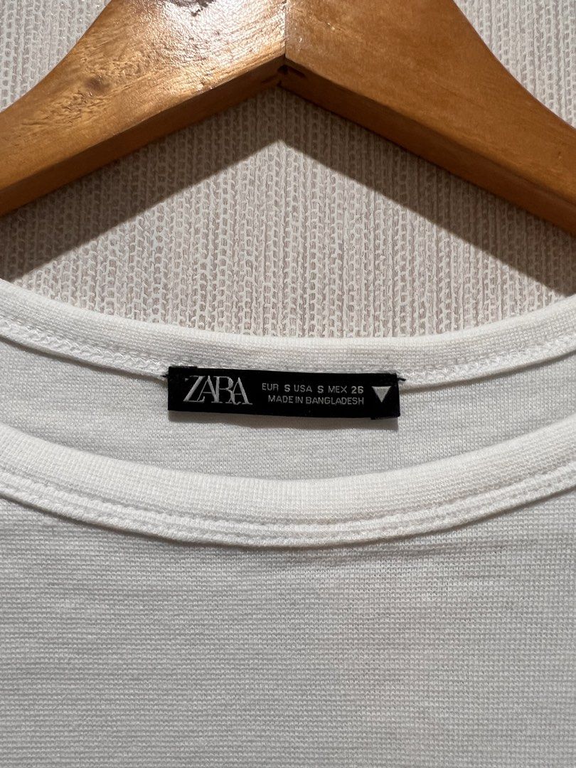 Zara White Cropped Top (Category: Shirts) located in Manila. Submitted by preloved_items122 (Listing ID 1465452801, Image 3). Description: .