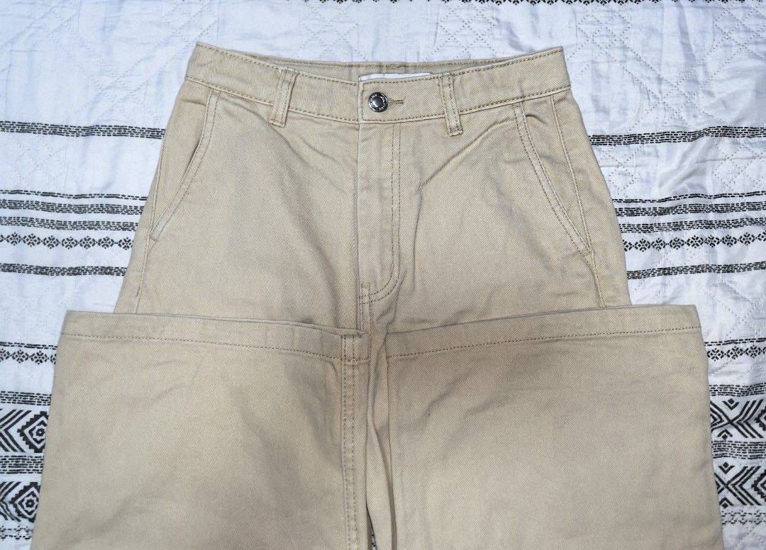 Zara with side pocket jeans, 26 (Category: Jeans) located in Naga. Submitted by princessta62477 (Listing ID 1465399248, Image 2). Description: .