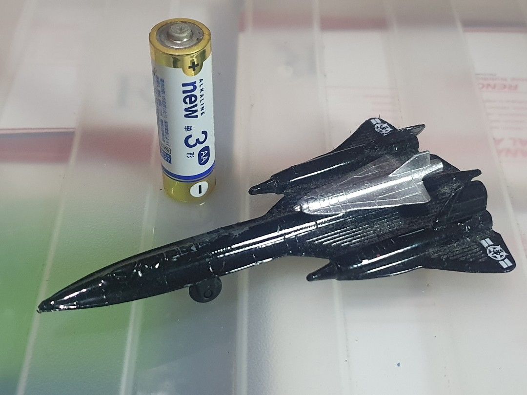 Zee A210 Lockheed SR-71 die-cast toy plane (Category: Vehicle & Diecast Models) located in Quezon City. Submitted by collectionneursonline88 (Listing ID 1465568430, Image 1). Description: 🔄 Meetups Balintawak Camachile 7/11 Quezon City 🛵 Shipping : - Lalamove ( except Provincial) - Flash Express - GogoExpress - LBC 📥 Payment : cash on meetups Gcash.