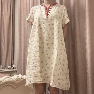 (Category: ) located in . Submitted by fairycatss (Listing ID 1469265343, Image 1). Description: .