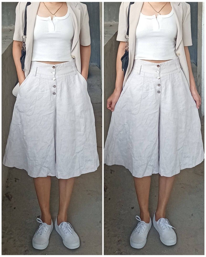 100% oat Linen wide flowy short (Category: Shorts) located in Davao. Submitted by kannikasok1987 (Listing ID 1469390581, Image 2). Description: Wd side pocket Waist 27 Hips 36 L 27 good as new.