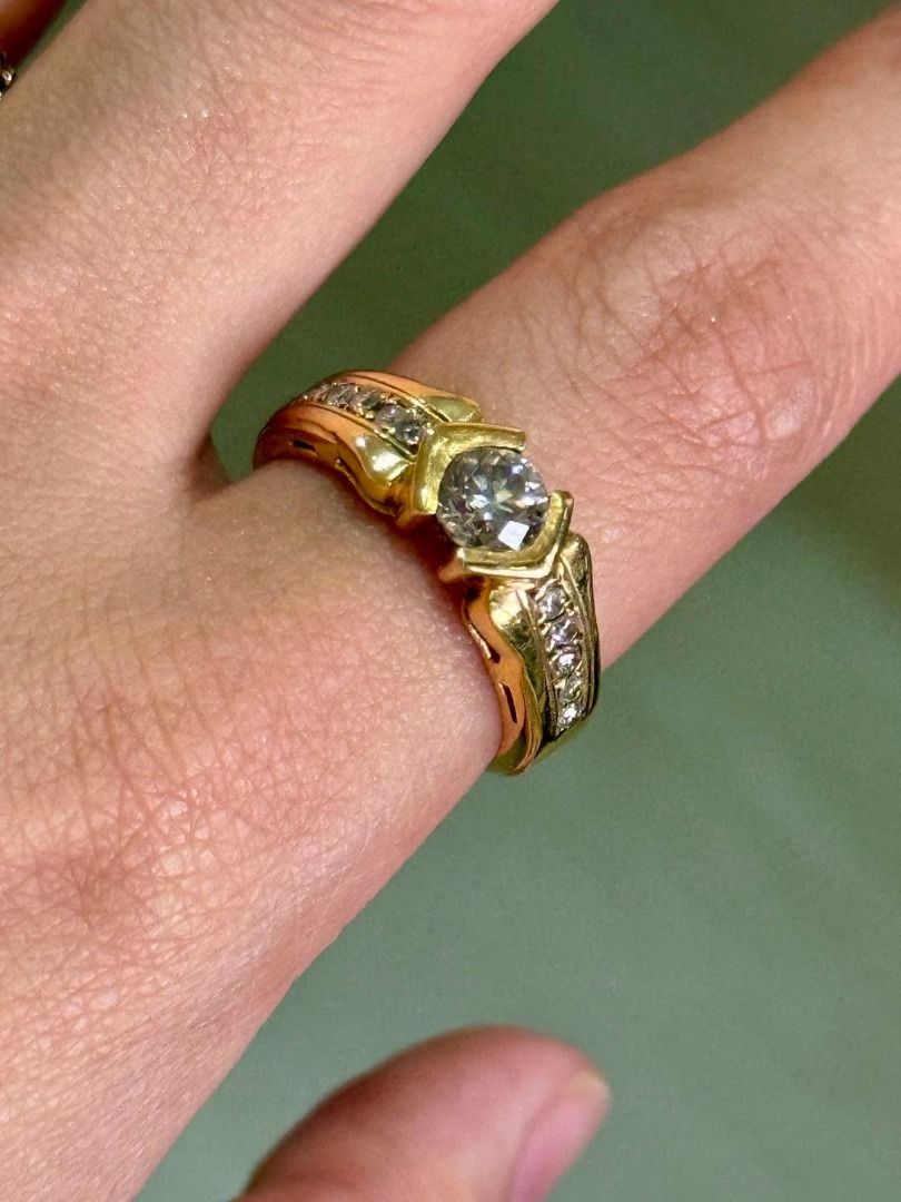 14K Gold Diamond Engagement Ring (Category: Rings) located in Baguio. Submitted by asna_taku (Listing ID 1469242431, Image 2). Description: 💍 14K Gold Diamond Engagement Ring 💎 Looking for a beautiful engagement ring that feels timeless and special? ❤️ This elegant 14K gold ring features a sparkling center diamond complemented by diamond accents along the band — a romantic design to symbolize a love worth celebrating. ✨ 14K Gold with Diamonds ⚖