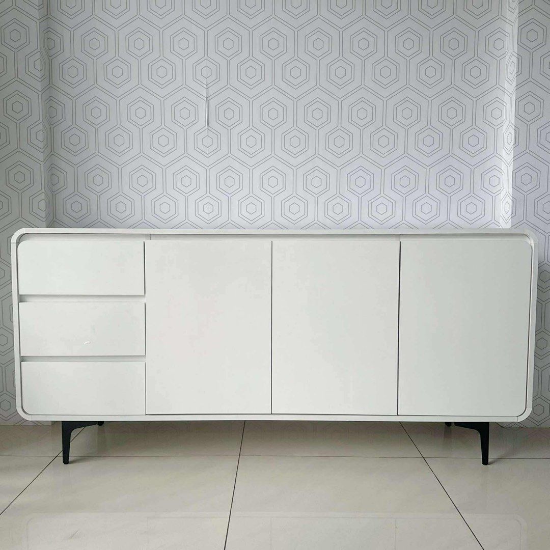 160cm tv rack Tv Table Stand Material E0 solid wood eco wood (Category: Shelves, Cabinets & Racks) located in Valenzuela. Submitted by jhagonzales (Listing ID 1469298680, Image 1). Description: .