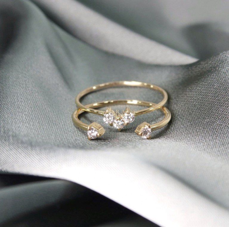 18K Gold Diamond Ring Duo Size 5 (Category: Rings) located in Munoz. Submitted by milktea17 (Listing ID 1469186788, Image 1). Description: Ring Duo ✨💍 Rehoming my dainty diamond stack to a new main character! The deets: ✦ Brand: Hiraya Jewelry ✦ 18K yellow gold ✦ Genuine diamonds, 0.03 ct each ✦ Size: 5 ✦ Condition: Lightly used, well cared for. No major scratches or stone issues / light scratches from use but definitely not noticeable ✦ Inclusi