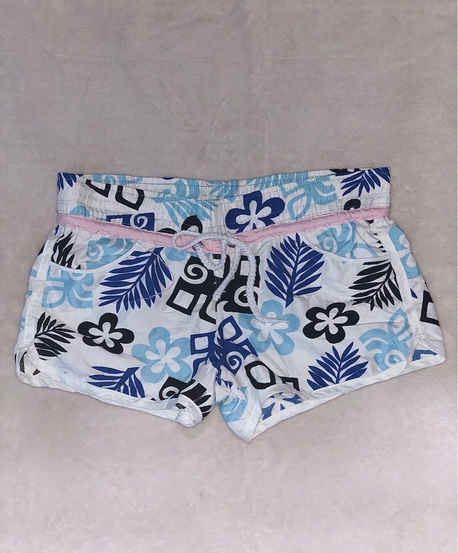 2000s summer roxy hibiscus floral shorts (Category: Shorts) located in Bulacan. Submitted by amouriellekim (Listing ID 1469302974, Image 1). Description: size small to medium, cut tags 🏷️ | vintage mcbling y2k cunty summer ibiza teal ocean roxy gap guess bebe brandy melville victoria’s secret juicy couture von dutch baby phat miss me miss sixty true religion ed hardy diesel tommy hilfiger espirit dkny aeropostale hollister abercrombie bape .