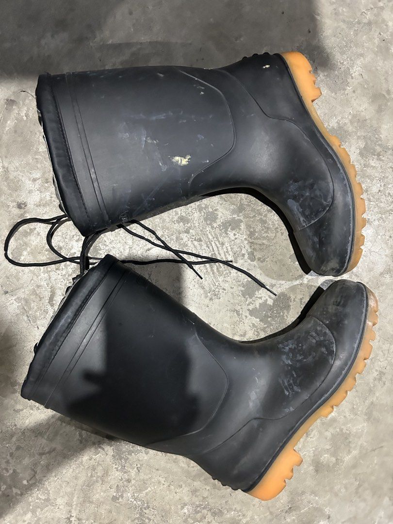28cm Steel Toe Rubber Boots (Category: Boots) located in Quezon City. Submitted by jjsurplus_23 (Listing ID 1469292283, Image 2). Description: .