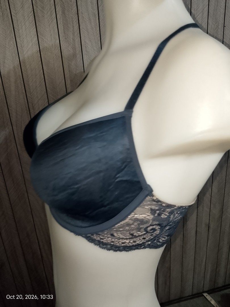 34c Thirdlove navy blue bra thin pads with underwire front closure clasp lace back (Category: Undergarments & Loungewear) located in Manila. Submitted by truecrystal-1407 (Listing ID 1469177470, Image 2). Description: NOT THRIFTED.