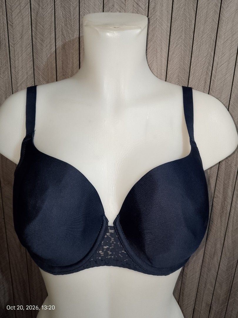 36dd Chantelle navy blue bra thin soft pads underwired (Category: Undergarments & Loungewear) located in Manila. Submitted by truecrystal-1407 (Listing ID 1469202926, Image 1). Description: french brand.