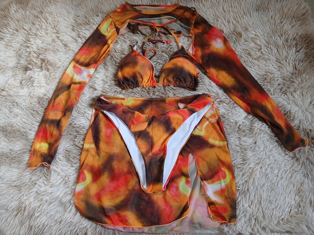 4 in 1 Swimsuit ( Medium on Tag ) (Category: Bikinis & Swimsuits) located in Angadanan. Submitted by thriftby.cla (Listing ID 1469235053, Image 1). Description: ✅️ Once lang nagamit ✅️ WASHED ✅️ with Pouch 189 pesos + sf ~•~ 📍Angadanan, Isabela | Luzon Area MoP: GCASH | MoD: J&T ❌️ NO COD.