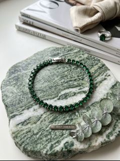 (Category: ) located in . Submitted by allaboutgemsandco (Listing ID 1469165819, Image 1). Description: .