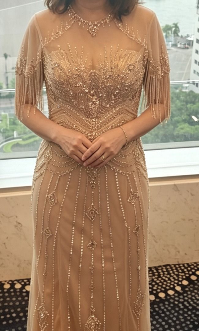 晚裝 （分類：晚裝）位於 Hong Kong。 由 bellbell211 提交（商品編號 1469196200，圖片 4）。簡介： 胸围98cm，腰围80cm，臀围104cm 。