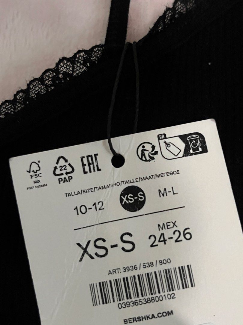 ⋆. 𐙚 ˚ bershka black lace top (Category: Sleeveless) located in Makati City. Submitted by thezarachives (Listing ID 1469331548, Image 2). Description: .