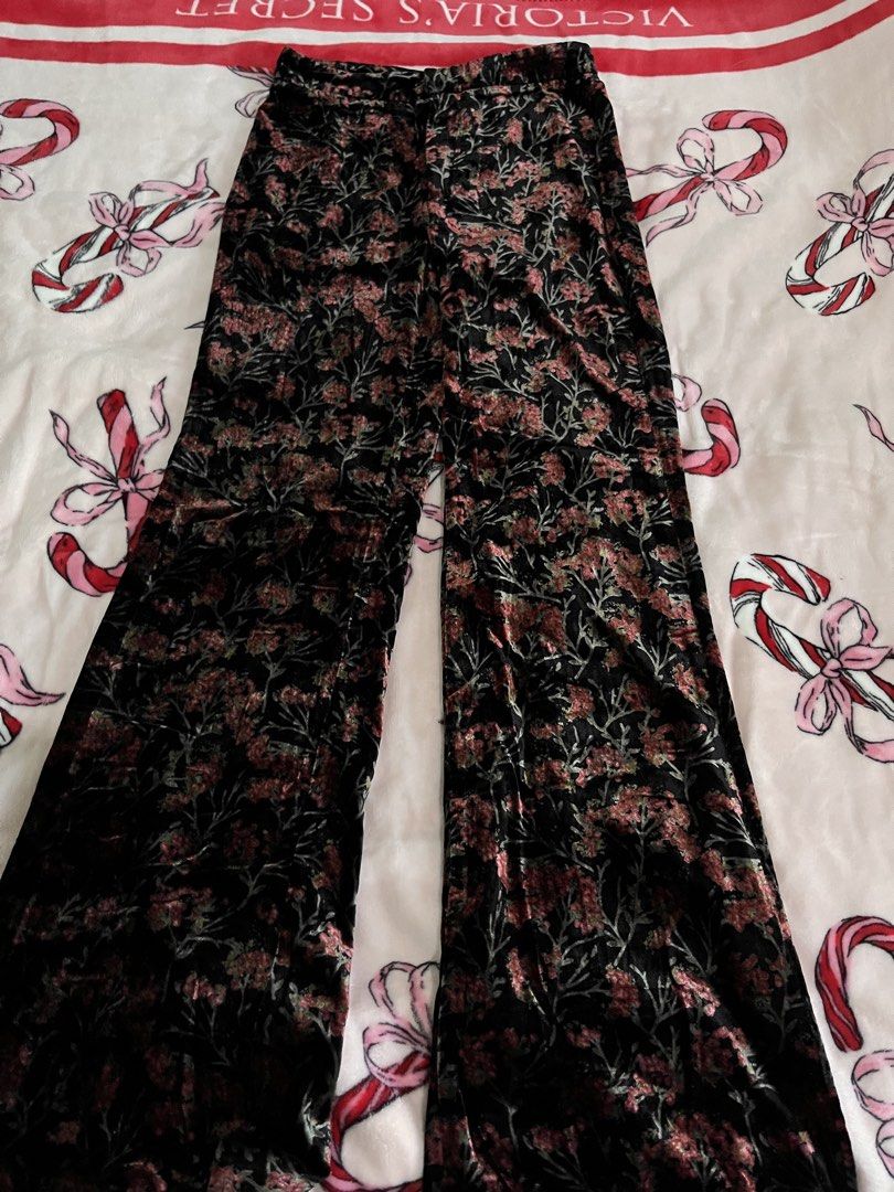 ⋆. 𐙚 ˚ zara velvet pajama (Category: Other Bottoms) located in Makati City. Submitted by thezarachives (Listing ID 1469317495, Image 1). Description: .