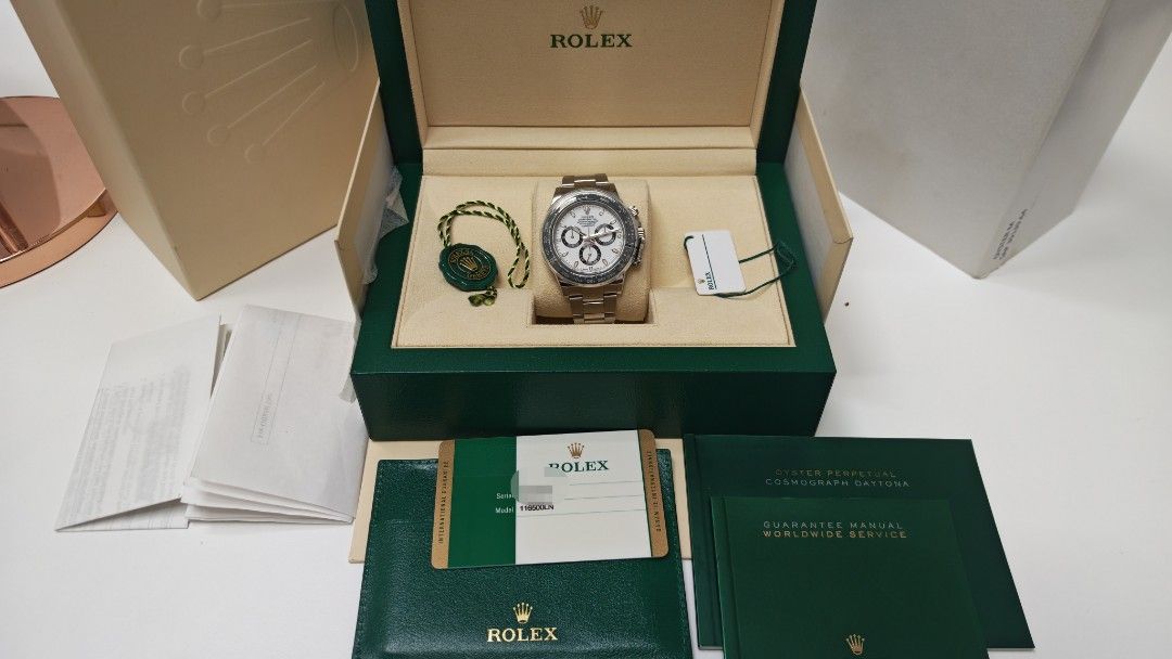 🔥 CHEAPEST Mint Unpolished Rolex Daytona 116500ln Panda complete full set with white tag and receipts year 2016 (Category: Watches) located in Singapore. Submitted by dr.watches (Listing ID 1469186895, Image 2). Description: 🔥 CHEAPEST Mint Unpolished Rolex Daytona 116500ln Panda complete full set box and papers with white tag and purchase receipts year 2016.