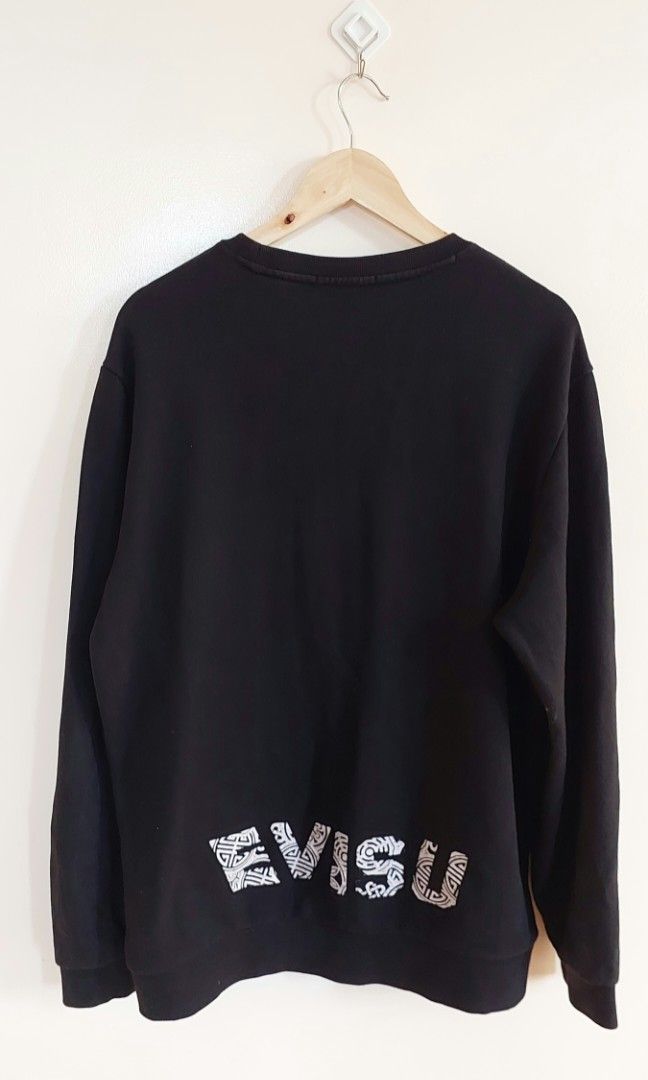 💯 EVISU KOREA Seagull Graphic Sweatshirt 👌 (Category: Coats, Jackets and Outerwear) located in Pozorrubio. Submitted by infinite_grind_0.1 (Listing ID 1469384734, Image 1). Description: 💯 EVISU KOREA Seagull Graphic Sweatshirt 👌 For Sale P 1,550.00 Excellent Condition💯 #Evisu #EvisuKorea #StreetwearPH #ThriftPH #VintagePH #HypebeastPH #Crewneck #Sweatshirt #Oversized ..............