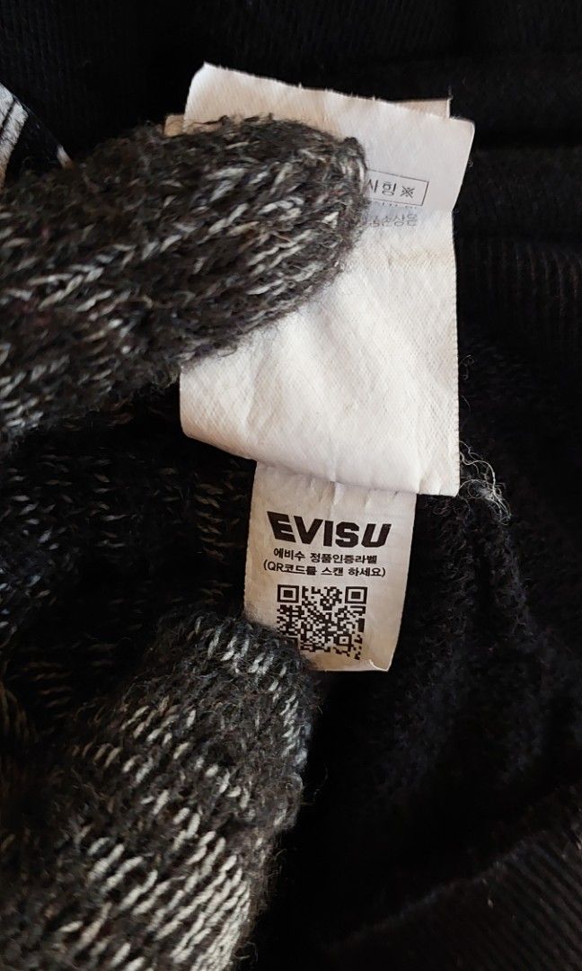 💯 EVISU KOREA Seagull Graphic Sweatshirt 👌 (Category: Coats, Jackets and Outerwear) located in Pozorrubio. Submitted by infinite_grind_0.1 (Listing ID 1469384734, Image 3). Description: 💯 EVISU KOREA Seagull Graphic Sweatshirt 👌 For Sale P 1,550.00 Excellent Condition💯 #Evisu #EvisuKorea #StreetwearPH #ThriftPH #VintagePH #HypebeastPH #Crewneck #Sweatshirt #Oversized ..............