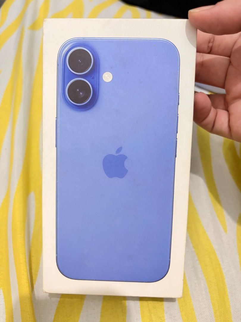📱 FOR SALE: iPhone 16 256GB (Category: iPhone 16 Series) located in Malvar. Submitted by iamjane05 (Listing ID 1469220276, Image 3). Description: * Model: iPhone 16 * Storage: 256GB * Battery Health: 85% * Condition: Excellent * SIM Status: Openline * Inclusions: Original box * Repair History: Never repaired ✅ Well taken care of ✅ No repair history ✅ Openline — ready for your SIM ✅ Good for personal use or upgrade! 📍 Meet-up or delivery can be 
