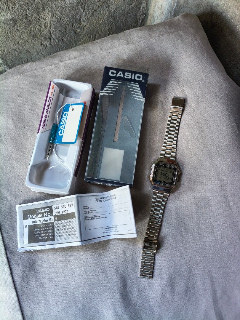 A178WA (Category: Men's Watches) located in Manila. Submitted by xoien (Listing ID 1469243980, Image 3). Description: A178WA condition; 9,2/10 ⏹️PRICE; 599 🟡prem!um c∅py only not original but quality yan 🟡with box, manual/cert., mini tool 🟡minimal scratches due of usage, all button working 🟡bali no sound sya, kaya walang sound if mag aalarm ka pero kung pang daily mo lng gamitan relo goods na goods yan 🟡goods for daily or pamorma 🟡mahigit 1