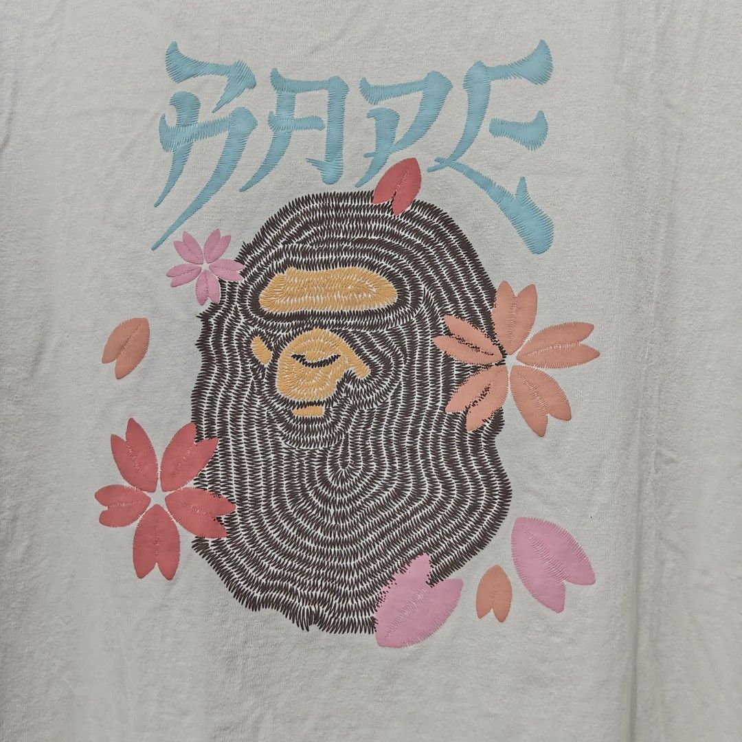 A Bathing Ape Bape Cherry Blossom Ape Head Tee (Category: Tshirts & Polo Shirts ) located in Clarin. Submitted by thrftpngsnihan25 (Listing ID 1469200687, Image 2). Description: .