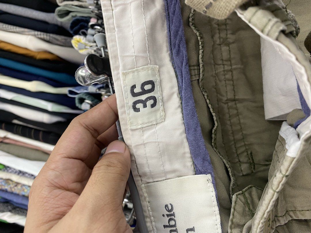 Abercrombie (Category: Shorts) located in Manila. Submitted by hell_market (Listing ID 1469198914, Image 3). Description: .