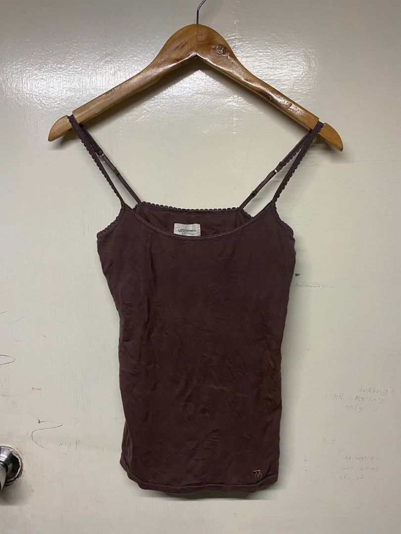 Abercrombie cami top (Category: Others Tops) located in Pasig City. Submitted by jstnisidor81288 (Listing ID 1469274214, Image 1). Description: S on tag Excellent condition.