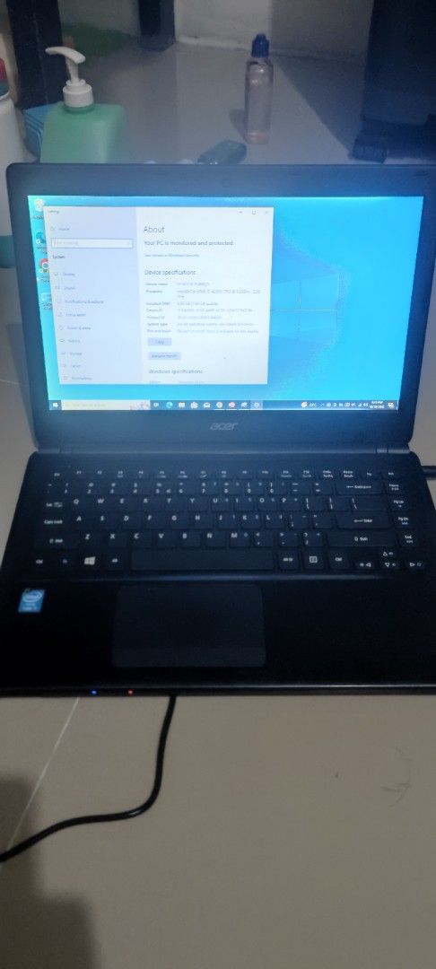 Acer Laptop Intel i5-4200U 8GB RAM Windows 10 Pro (Category: Laptops & Notebooks) located in Manila. Submitted by quickcloud-8e4a6b (Listing ID 1469237694, Image 3). Description: - Brand: Acer - Color: Sleek Black - OS: Windows 10 Pro (64-bit) - Processor: Intel Core i5-4200U (1.60GHz - 2.30 GHz) - Memory: 8 GB RAM/500gb hdd - Condition: Fully functional, tested and ready for daily work or school tasks - Includes: Standard keyboard and integrated