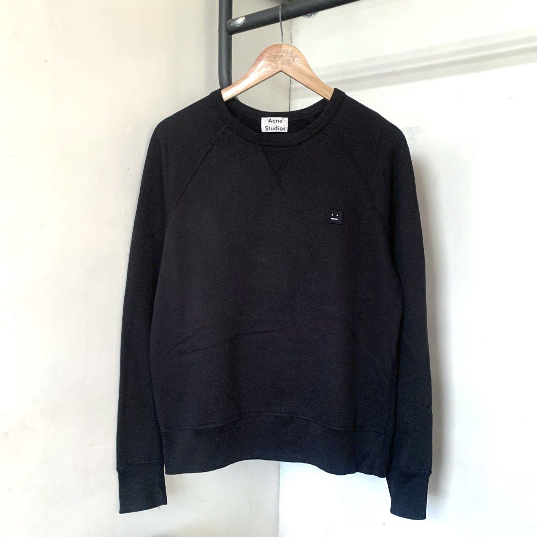 ACNE STUDIOS (Category: Luxury Apparel) located in Cebu City. Submitted by thegoodleftovers (Listing ID 1469206141, Image 1). Description: ACNE STUDIOS •Condition: 9.5/10 •Color rate: 9.5/10 •Issue: none •Size: Large Length 27 inches Width 21 inches Php + sf 📩 more details Cebu City.