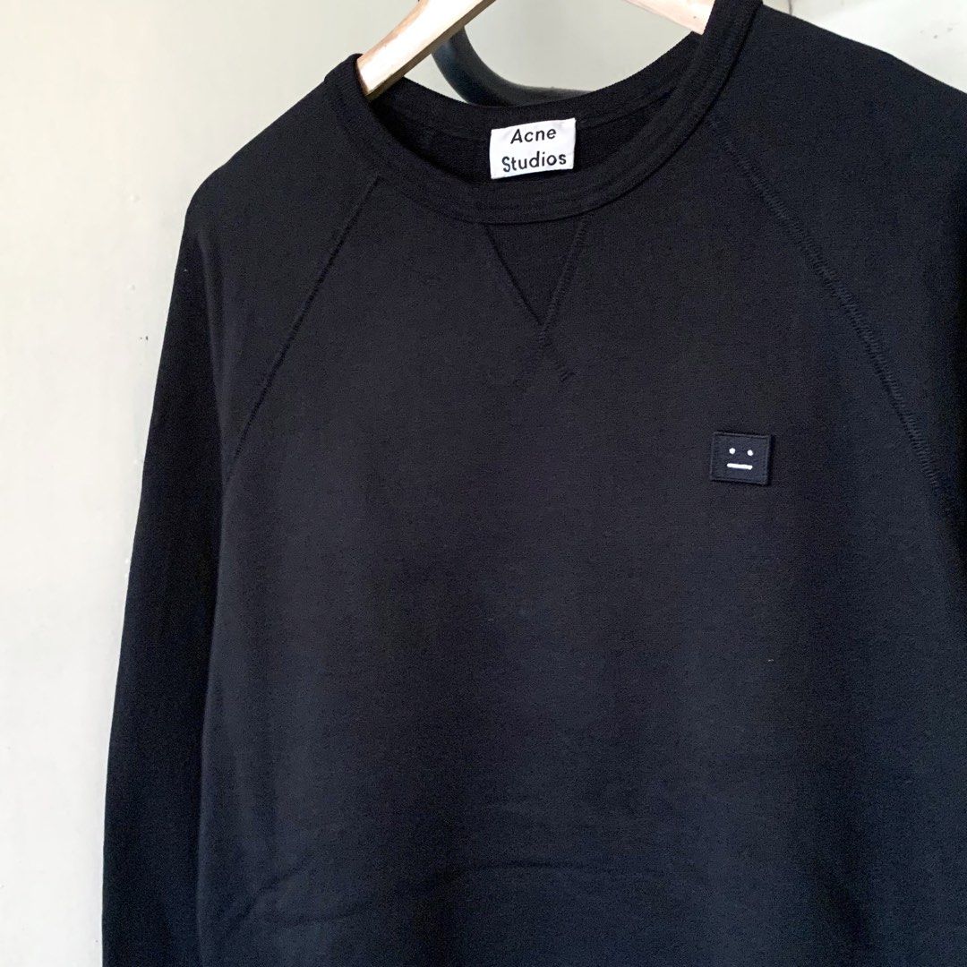 ACNE STUDIOS (Category: Luxury Apparel) located in Cebu City. Submitted by thegoodleftovers (Listing ID 1469206141, Image 3). Description: ACNE STUDIOS •Condition: 9.5/10 •Color rate: 9.5/10 •Issue: none •Size: Large Length 27 inches Width 21 inches Php + sf 📩 more details Cebu City.