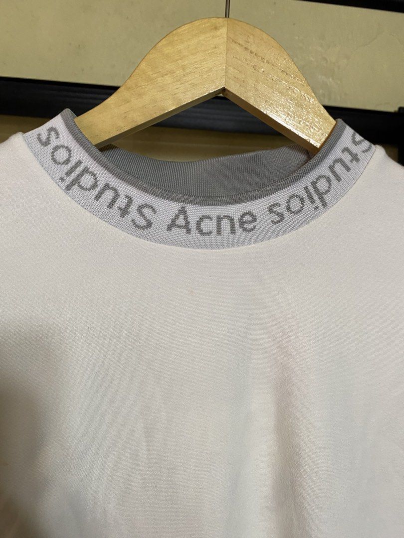Acne Studios (Category: Luxury Apparel) located in San Jose. Submitted by shady.archives (Listing ID 1469215378, Image 2). Description: Large 24 x 31.