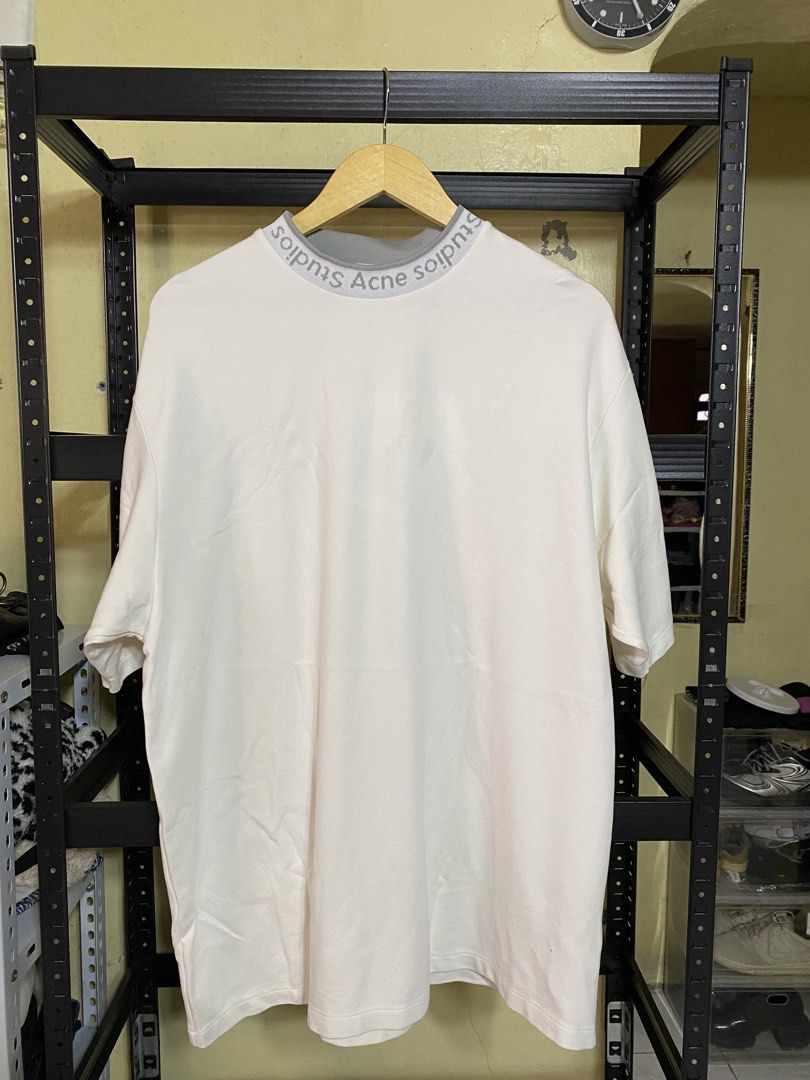 Acne Studios (Category: Luxury Apparel) located in San Jose. Submitted by shady.archives (Listing ID 1469215378, Image 1). Description: Large 24 x 31.
