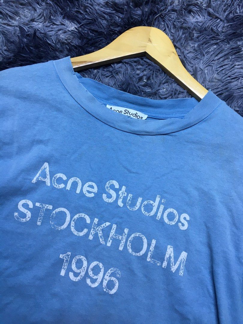 Acne Studios Tshirt Distress (Category: Activewear) located in Cagayan de Oro. Submitted by rosellersumod-ong (Listing ID 1469207828, Image 2). Description: good condition issue medjo lose neck cr8.5/10 authentic dimes 21.5/26 .