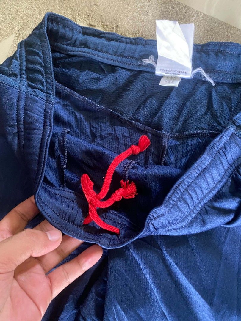 Adidas climacool dark blue athletic shorts (Category: Shorts) located in Borongan. Submitted by thrift-real2.0 (Listing ID 1469183168, Image 3). Description: adidas climacool dark blue athletic shorts good as new waist: 30 to 36 length: 20.