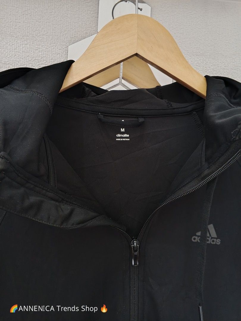 ADIDAS CLIMALITE HOODIE ZIP BLACK (Category: Coats, Jackets and Outerwear) located in Bulacan. Submitted by annenicathriftthriftlang (Listing ID 1469189687, Image 2). Description: *ADIDAS CLIMALITE HOODIE ZIP BLACK* 🖤 *Size M on tag - P450 ONLY!* *DIMES:* - Width: 20-21 inch - Length: 27 inch - Sleeve: 24 inch - Shoulder: 17 inch - Fit: S to M *CONDITION:* Excellent condition, no issue, 3 stripes buo, zipper working, climalite presko tela *BEST 