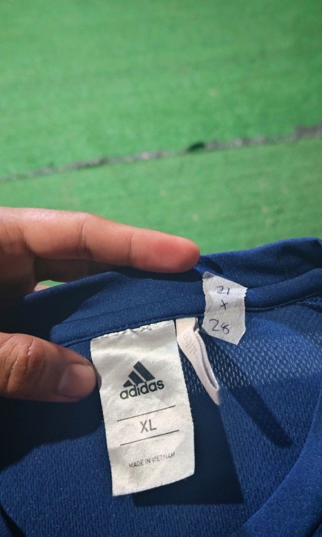ADIDAS DRIFIT MEN SHIRT (Category: Tshirts & Polo Shirts ) located in General Santos City (Dadiangas). Submitted by michaelthrift01 (Listing ID 1469248633, Image 2). Description: Legit XL men As new Issue unnoticeable small run.