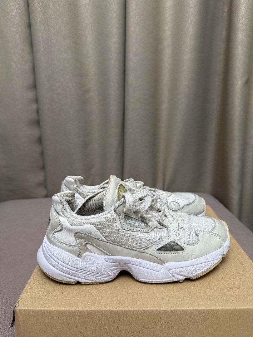 Adidas Falcon (Category: Sneakers) located in Las Pinas. Submitted by thealyssacloset (Listing ID 1469208172, Image 2). Description: .