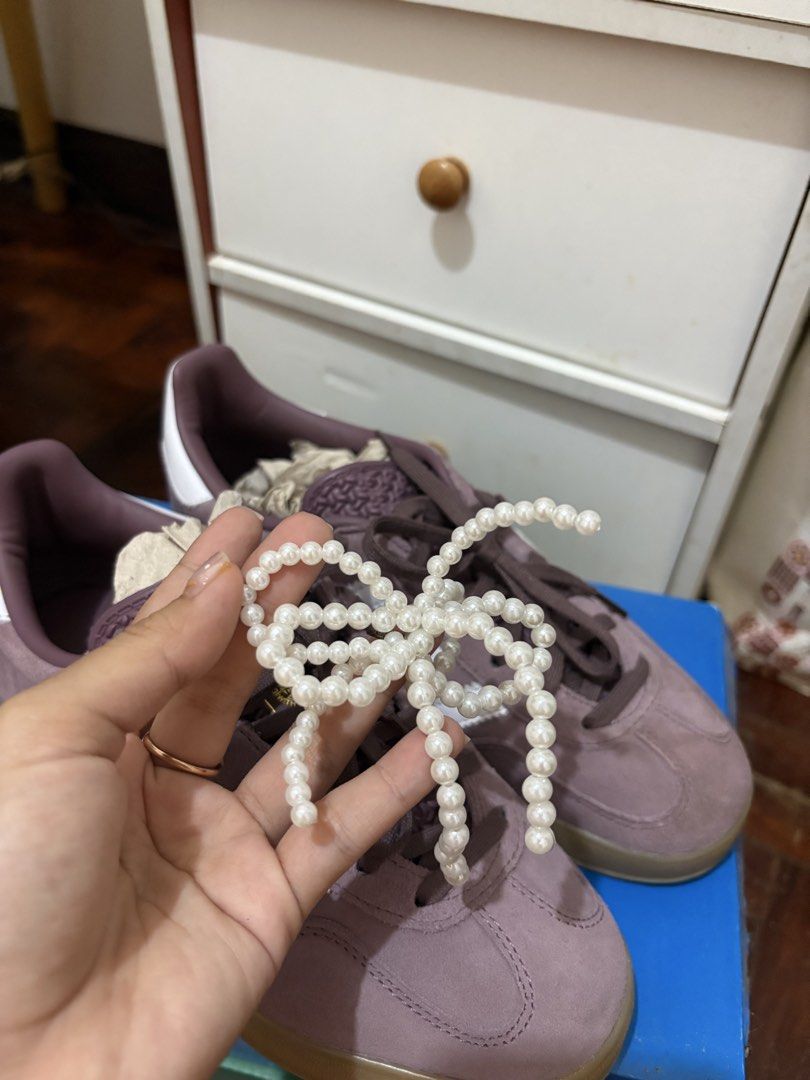 Adidas Gazelle Indoor 6W (Category: Sneakers) located in San Pedro. Submitted by mkristine_ (Listing ID 1469251397, Image 3). Description: •bought this in Glorietta • comes with ribbon charm • Loc: San Pedro Laguna.
