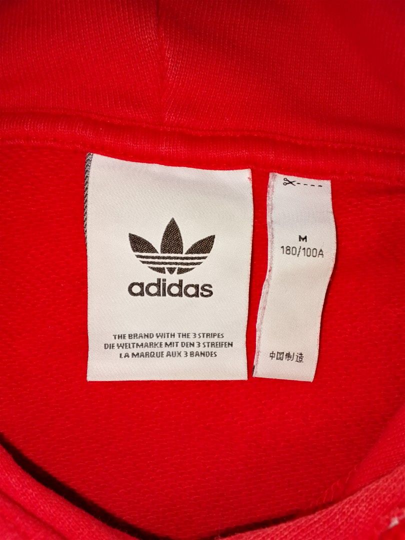 Adidas Hoodie (Category: Hoodies) located in Dasmarinas. Submitted by alexander24 (Listing ID 1469310240, Image 2). Description: Adidas Hoodie Size: Large Fitting Dimes: W21.5 x L28 Condition: Excellent Color rate: 9.5/10 Issue: Need wash.