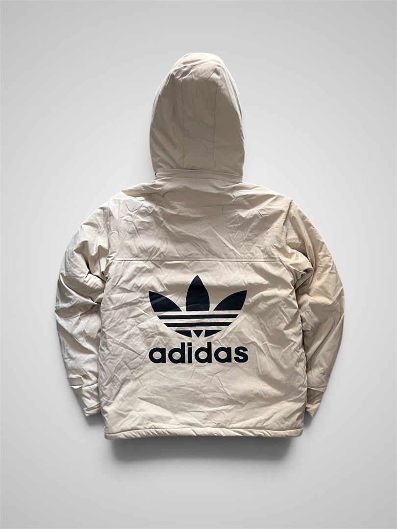 Adidas jacket (Category: Coats, Jackets and Outerwear) located in Nagcarlan. Submitted by nashfrias (Listing ID 1469231729, Image 2). Description: Size XL 24x28.