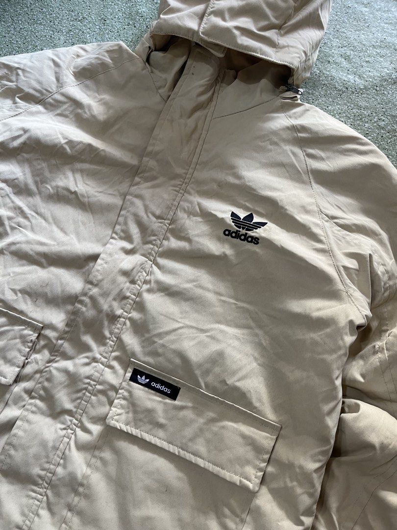 Adidas jacket (Category: Coats, Jackets and Outerwear) located in Nagcarlan. Submitted by nashfrias (Listing ID 1469231729, Image 3). Description: Size XL 24x28.