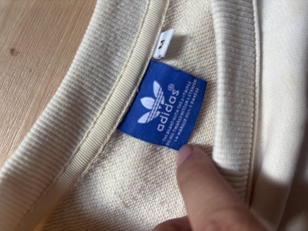 Adidas Patch Sweater (Category: Coats, Jackets and Outerwear) located in Caloocan City. Submitted by keepinhighl (Listing ID 1469232247, Image 3). Description: Adidas Patch Sweater Medium on tag 25x19.
