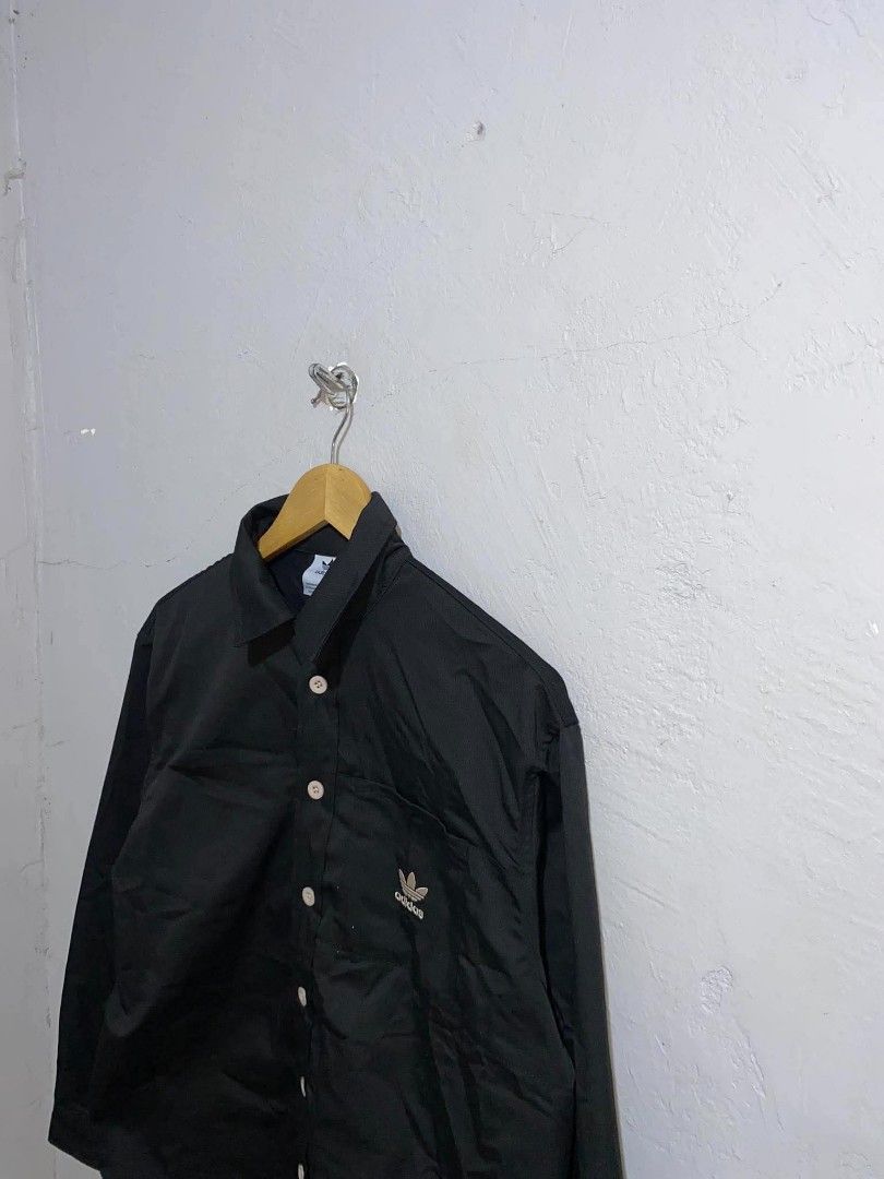 ADIDAS POLO BOTTONDOWN WITH POCKET (Category: Tshirts & Polo Shirts ) located in Dipolog. Submitted by 2hccollective (Listing ID 1469389456, Image 3). Description: excellent to as new size XL.