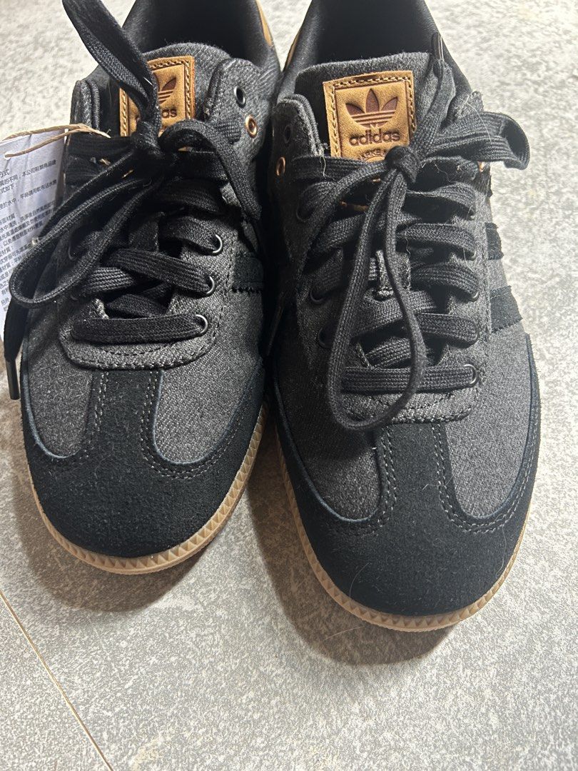 Adidas Samba OG Black Gum Sole (Category: Sneakers) located in Pasig City. Submitted by misayisay (Listing ID 1469182797, Image 3). Description: adidas Samba OG “Black Denim” Brand new / Never worn. Bought in Taiwan (left the box to save luggage space, tags still attached). 100% Authentic. Size: Fits Women’s US 8.5 / Men’s US 7 (UK: 6 1/2 💰 Price: ₱4,800 (slightly negotiable).