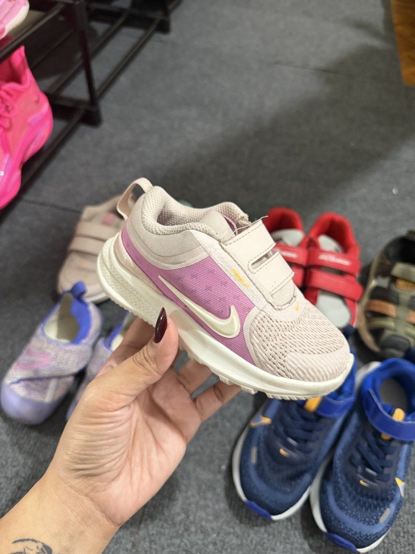 Adidas sandals & Nike shoes (Category: Babies & Kids Fashion) located in Manila. Submitted by _lumapasnmp (Listing ID 1469170728, Image 2). Description: Adidas: US6 Nike: 7C (13cm) 800/each 1,500 if take all 📍Tandang Sora QC 100% original.