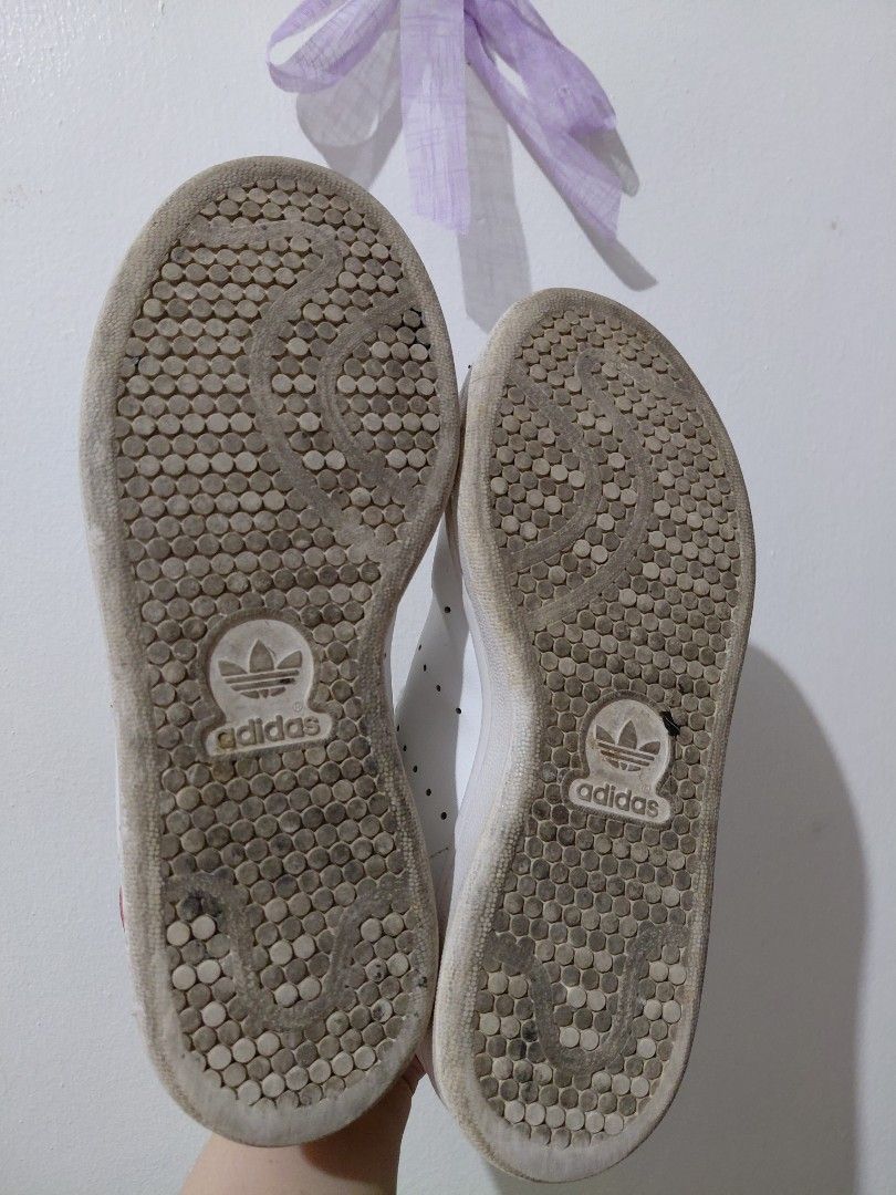 Adidas Stan Smith White Pink Sneakers (Category: Sneakers) located in Tarlac. Submitted by wornwardrobe (Listing ID 1469168471, Image 2). Description: Bought in Dubai No box Kindly note that all items are stored at my parents’ house and not on hand. Retrieval takes up to 2 weeks before shipping. Please purchase only if you’re okay with the wait. Message me to check the next available shipping date! Thank you!.