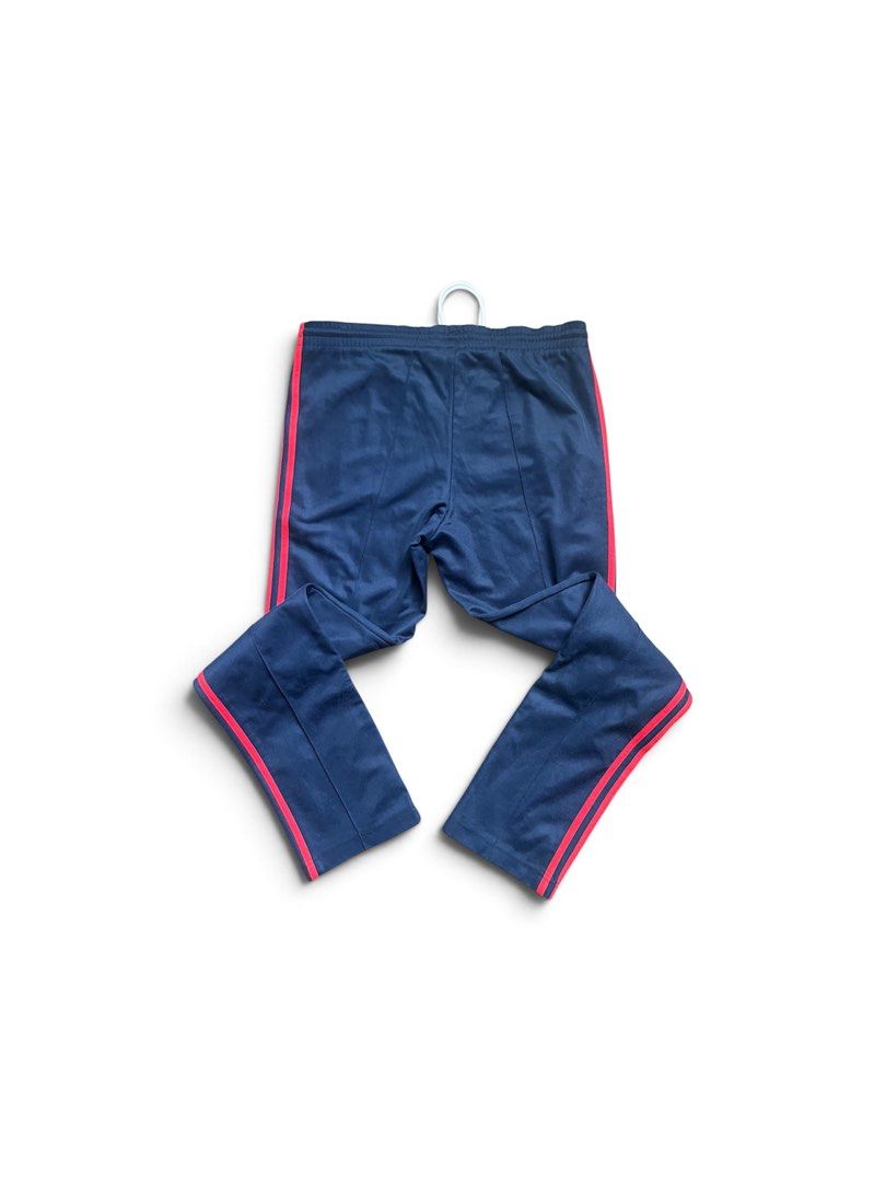 Adidas Track Pants (Category: Activewear) located in Bacolod City. Submitted by brachiosaurus420 (Listing ID 1469199095, Image 2). Description: Adidas Track Pants M on tag fits true to size Dimes: L40 x W17 x LO7 Condition: 9.5/10 Color Rating: 9.5/10 101% Legit ~₱550 +Sf outside bcd (Slightly nego for sure buyers).