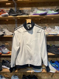 (Category: ) located in . Submitted by thrift5ive (Listing ID 1469234643, Image 1). Description: .