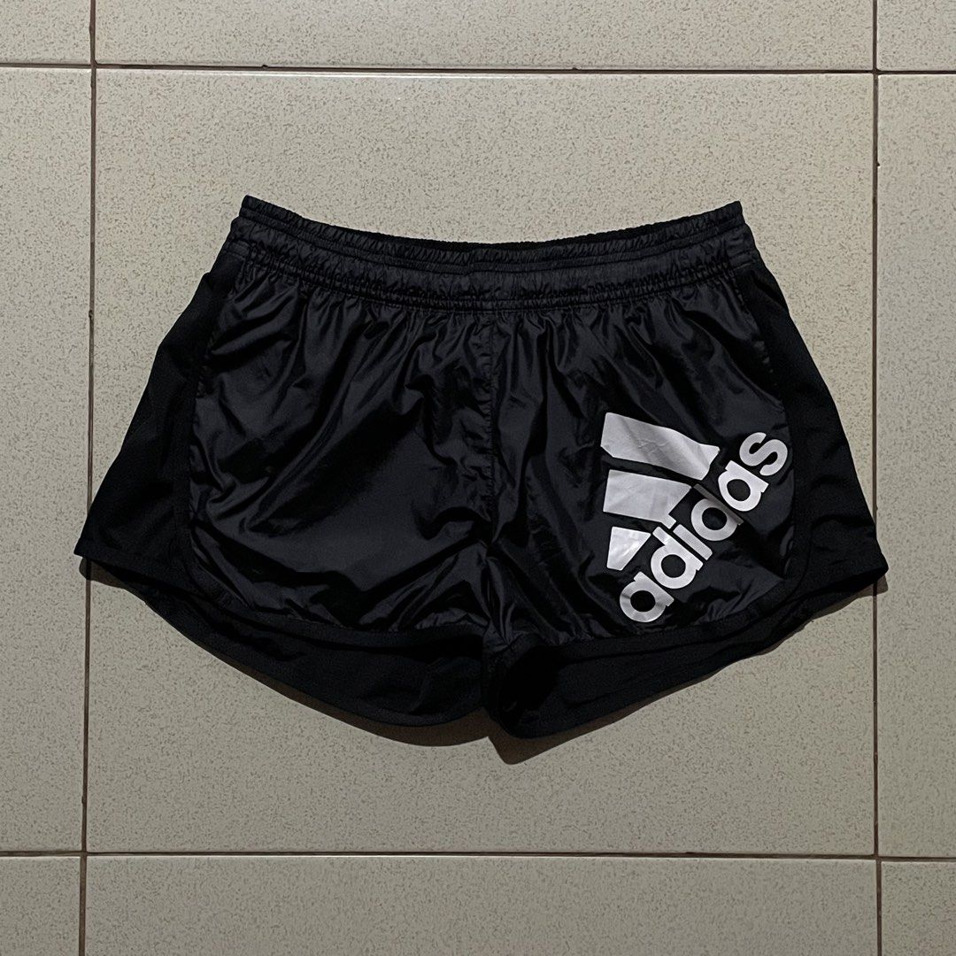 Adidas Wmns Running Shorts (Reversible) (Category: Shorts) located in Manila. Submitted by a_iee (Listing ID 1469372141, Image 2). Description: Waist: 24 to 34 (adjustable) Length: 10 inchs Issue: None Condition: Likenew Authentic ✨ MODE OF PAYMENT: Gcsh, Mrbnk, Gtym 📍Pasig City Dm for more info .